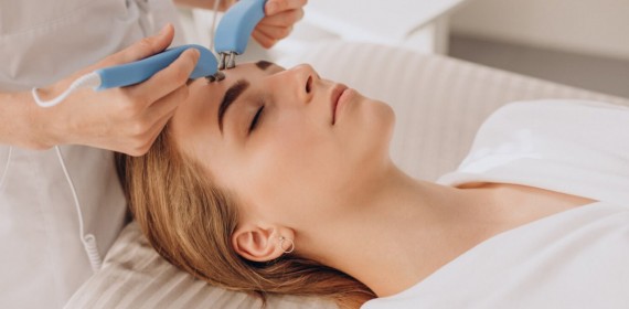 Ультразвуковая чистка лица