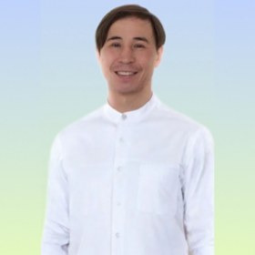 Врач Грачев Илья Илларионович