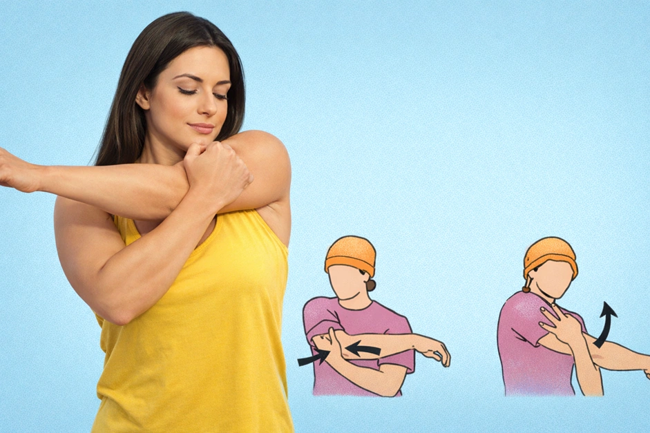 Выполнение растяжки задней капсулы плеча